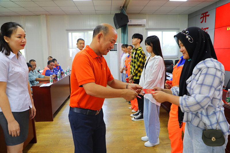 “金秋助學，圓夢明佳！”明佳集團黨支部及工會組織開展愛心助學活動！